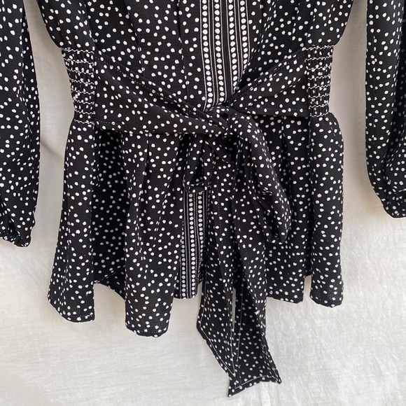 Max Studio - Black waist tie Blouse - Size L - Picture 3 of 6